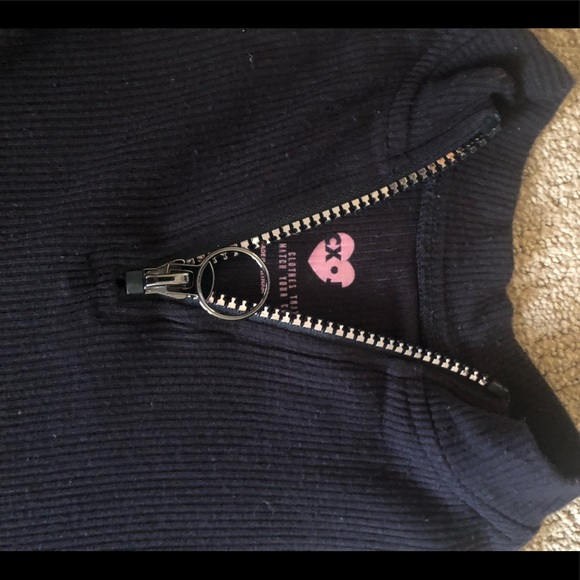 Shirts and tank top - Picture 2 of 2